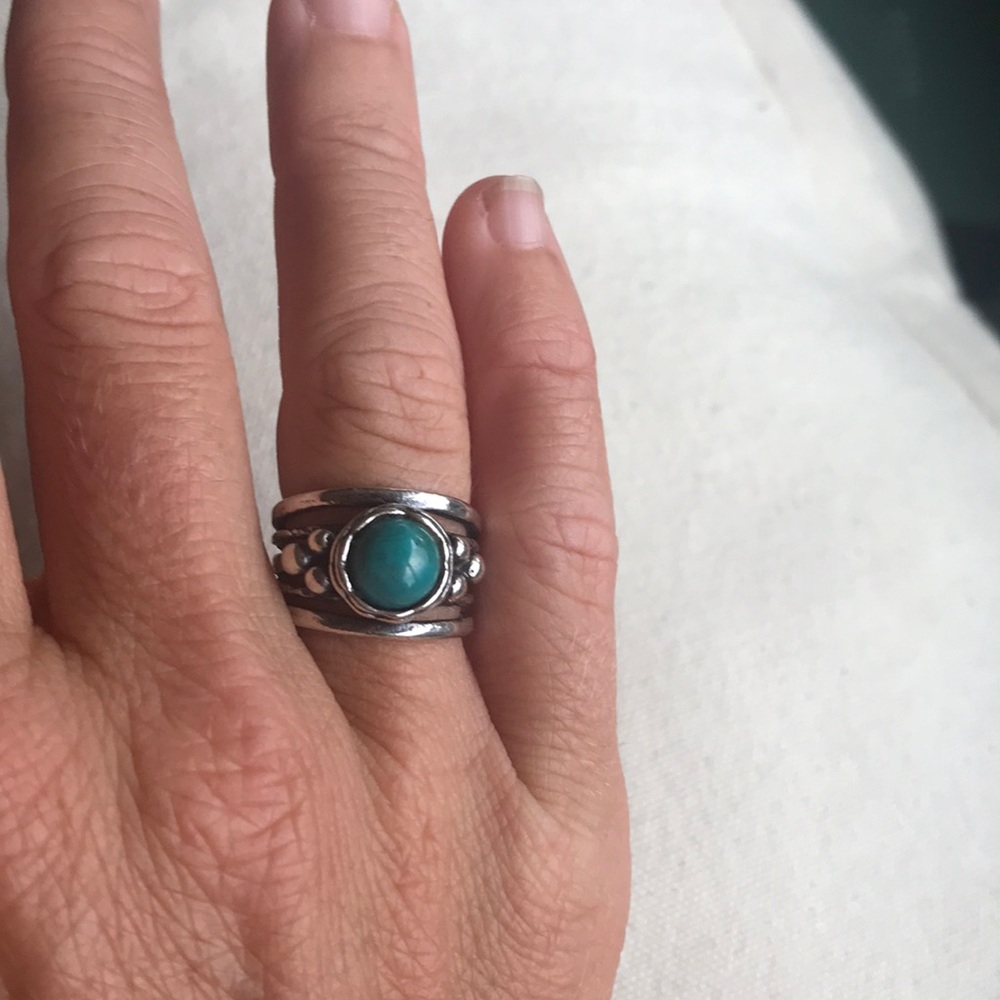 Turquoise stone ring